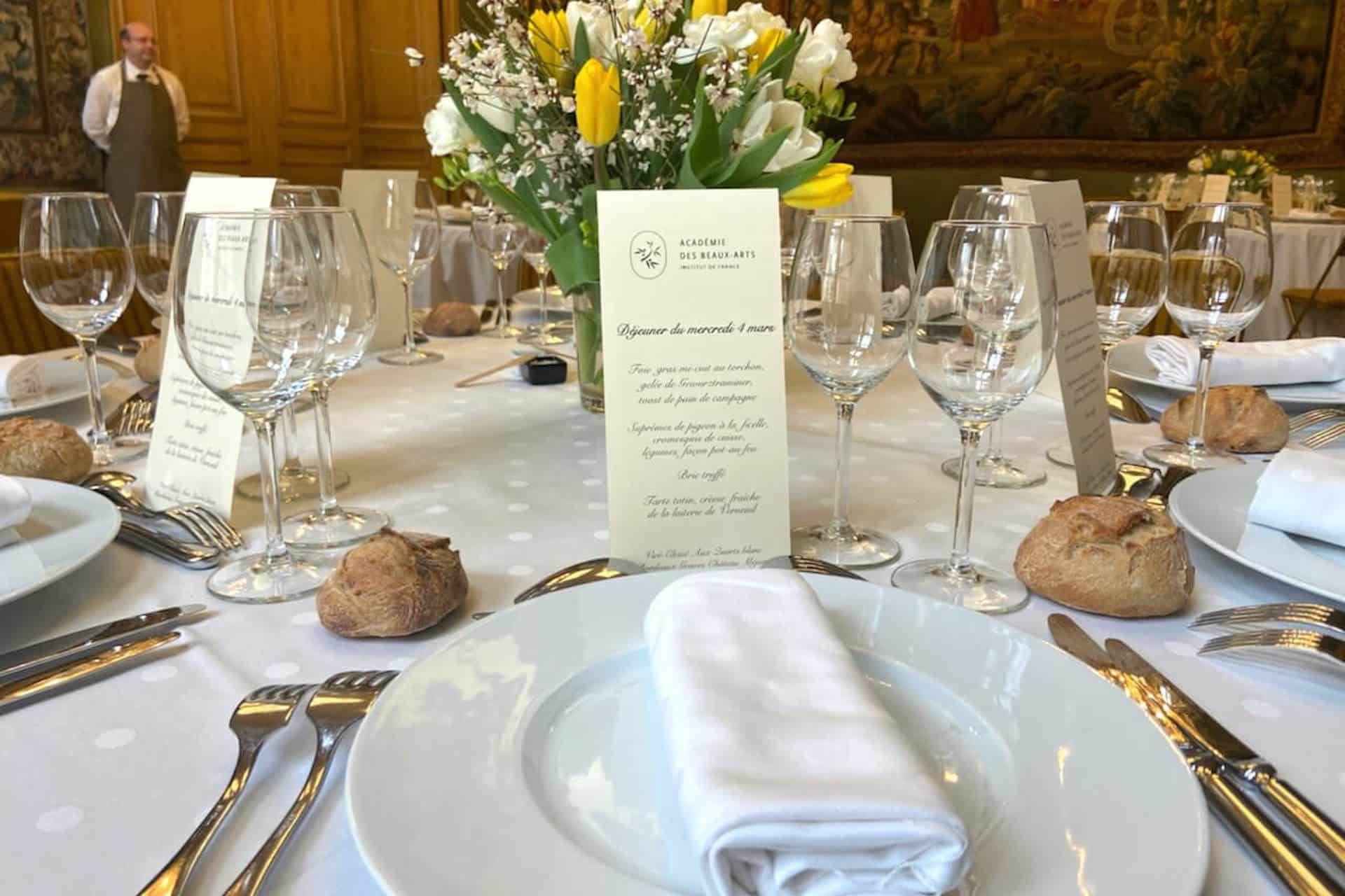 Dresser une table à la française Frédeville Traiteur haut de gamme