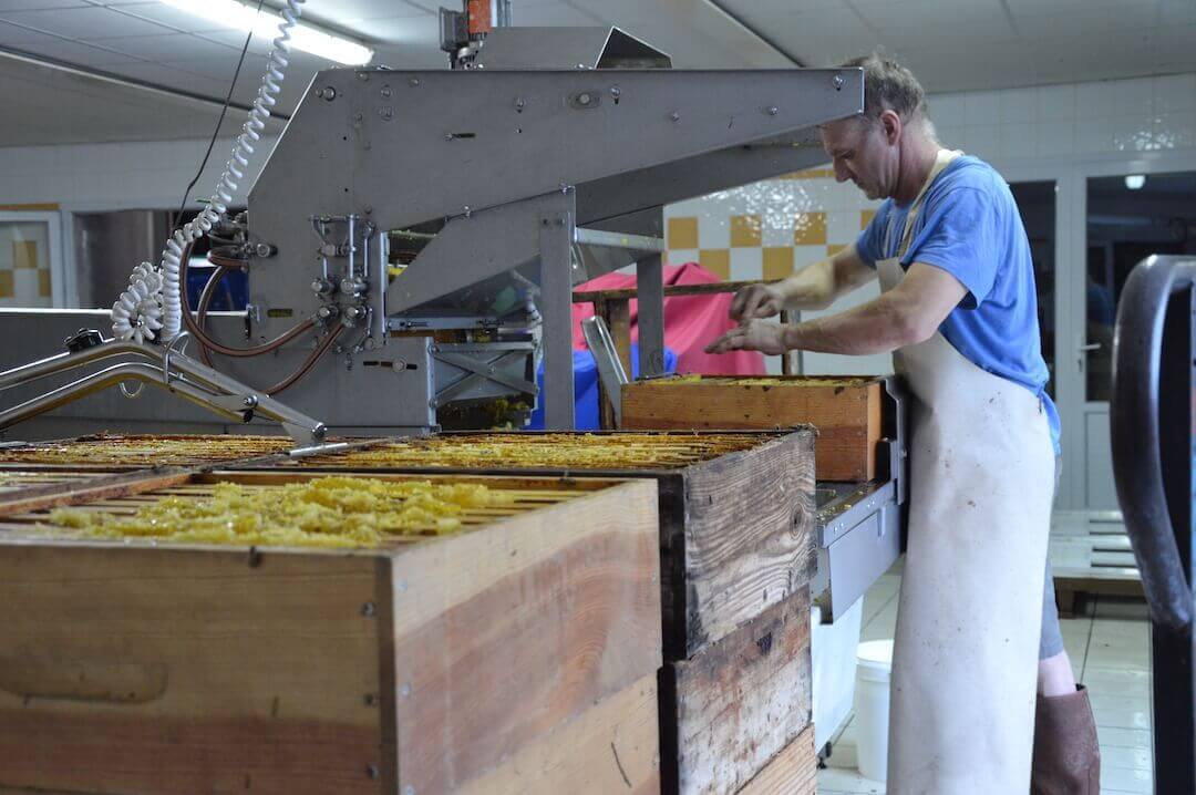 specialite traiteur touraine fournisseur local miel delices de l abeille 37